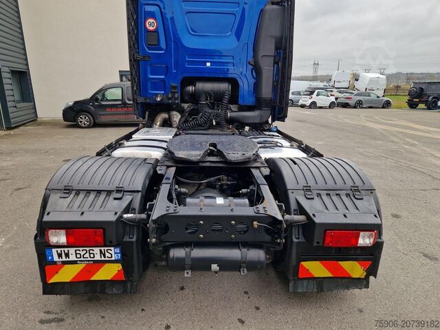 Standard-Zugmaschine Ford F-MAX 500