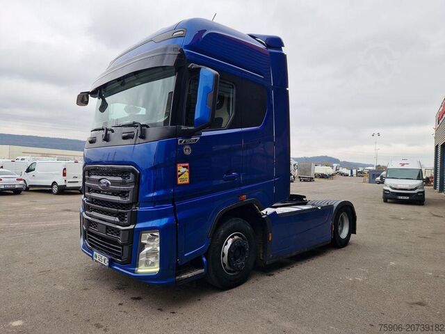 Standard-Zugmaschine Ford F-MAX 500