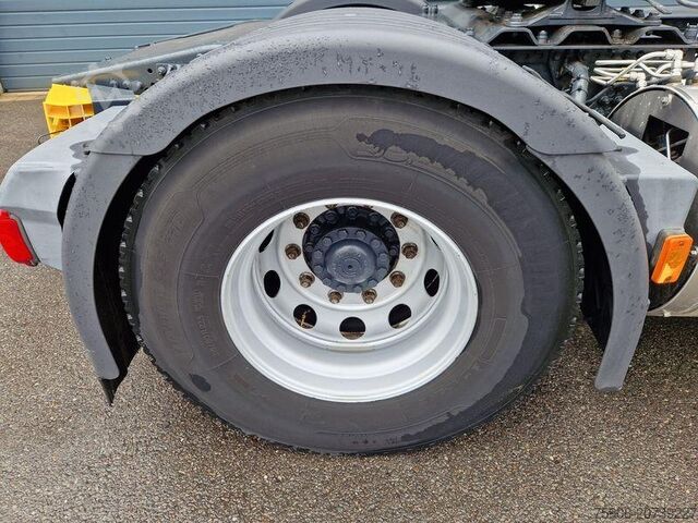 Standard-Zugmaschine Iveco Stralis