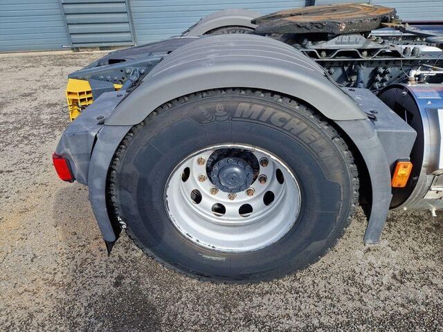 Standard-Zugmaschine Iveco Stralis