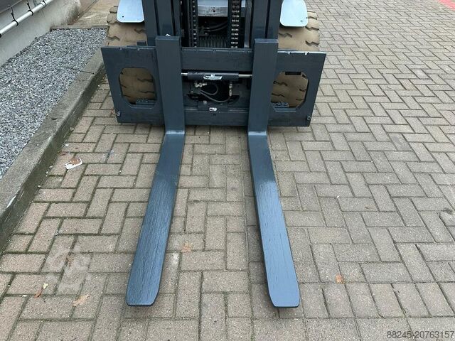 Elektrischer Triplex-Gabelstapler Still RX60-50 STILL RX60-50