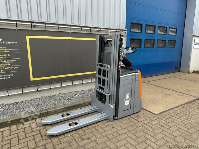 Elektrischer Stapler Still 3516 mm, Baujahr 2022 STILL EXV-SF14