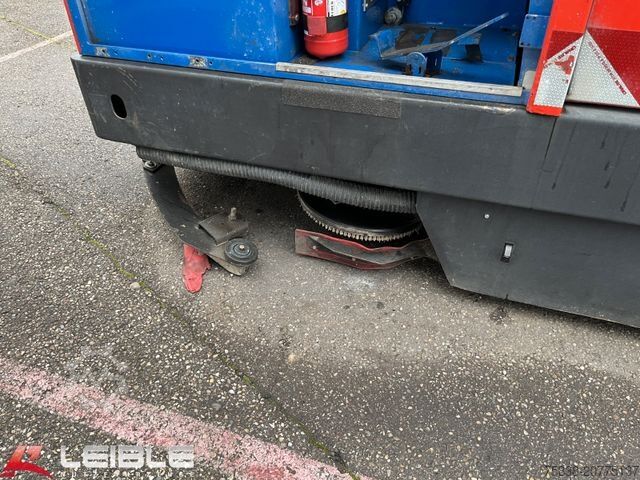 Kehrmaschine BIOTEC No1*Ölspurbeseitigung + Anhänger Zikun