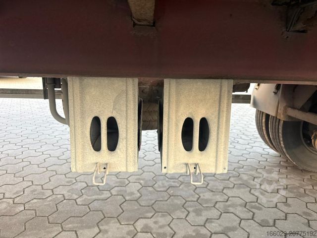 Auflieger mit Arbeitsbühne  Koester 1-Achs Plattform Auflieger