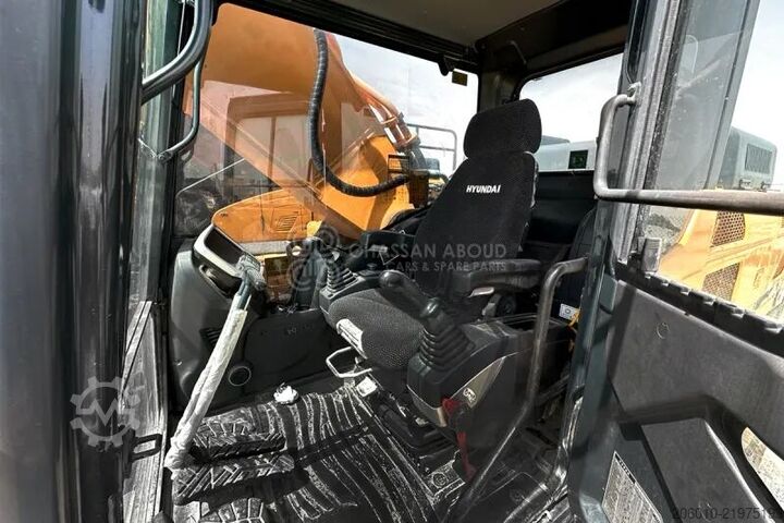 Raupenbagger Hyundai HX480 Crawler Excavator (Used)
