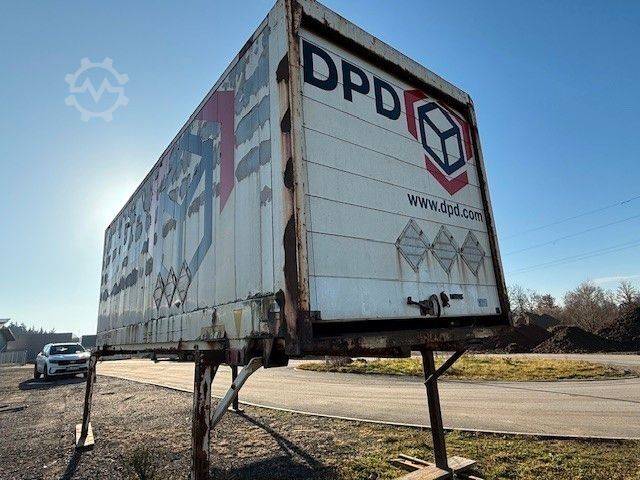 Anhänger-Wechselpritsche KRONE 745 BDF Kleiderkoffer+Rolltor+Kleider