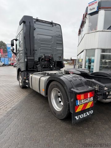 Gefahrgut LKW VOLVO FH 500 2-L HY ADR GLOBETROTTER