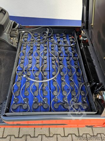 E-Stapler - less hours - Container fähig LINDE E 25-01