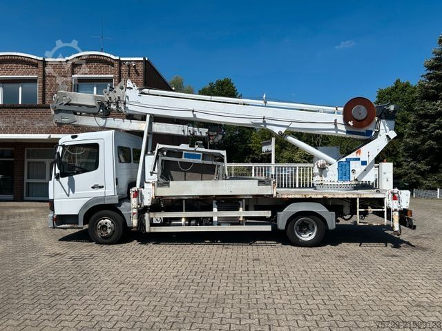 Autokranwagen MERCEDES-BENZ 818 +Böcker AK 32-1200 Dachdeckerkran +Seilwinde