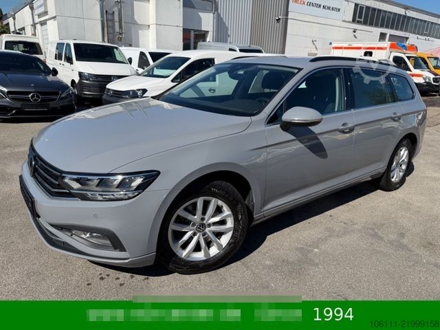 Kleinbus VOLKSWAGEN Passat Business Paket, Massage , Abstand Temp