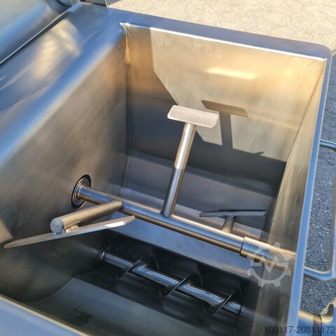 Fleischverarbeitungsmaschine MEAT GRINDER WITH MIXER AK RAMON 32