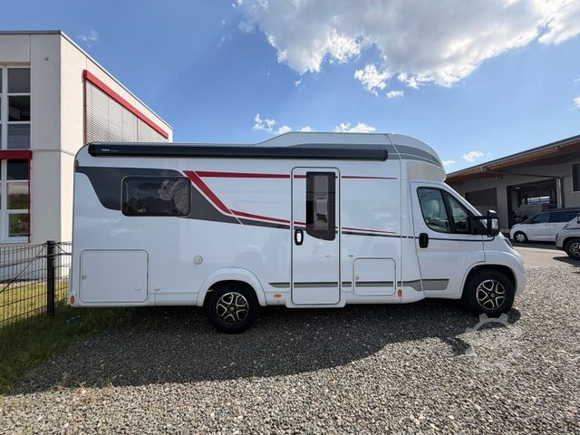 Semi-integrated camper LMC Tourer Lift H 630 Rahmenfenster / Franz. Bett