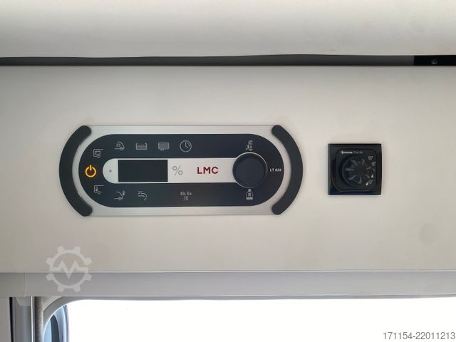 Semi-integrated camper LMC Tourer  H 730 G  ,Hubbett, Navi,Wintertauglich