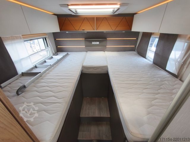 Semi-integrated camper LMC Tourer  H 730 G  ,Hubbett, Navi,Wintertauglich