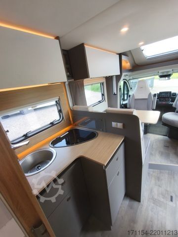 Semi-integrated camper LMC Tourer  H 730 G  ,Hubbett, Navi,Wintertauglich