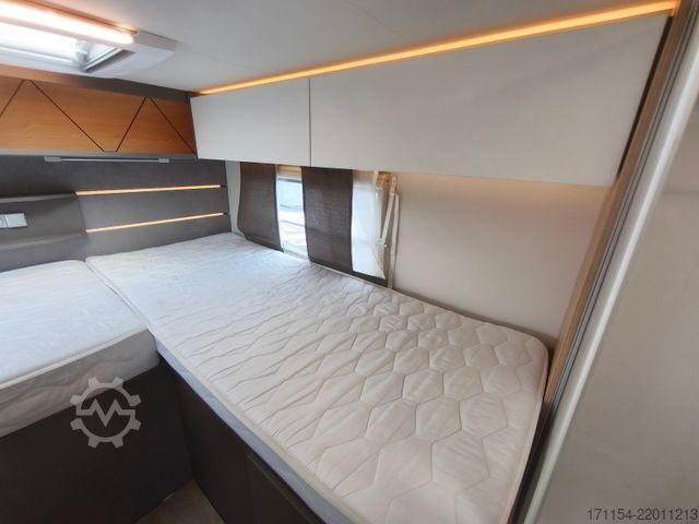 Semi-integrated camper LMC Tourer  H 730 G  ,Hubbett, Navi,Wintertauglich