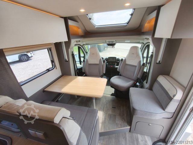 Semi-integrated camper LMC Tourer  H 730 G  ,Hubbett, Navi,Wintertauglich