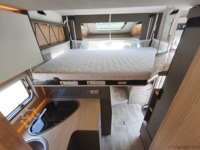 Semi-integrated camper LMC Tourer  H 730 G  ,Hubbett, Navi,Wintertauglich