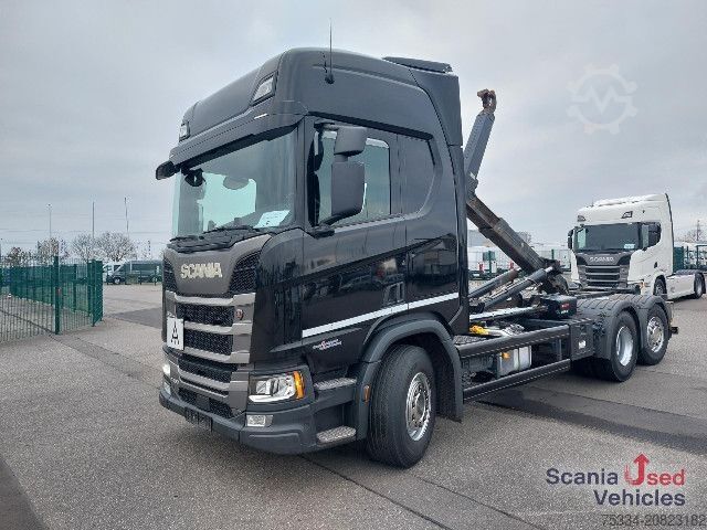 Abrollkipper Scania R 450 B6x2*4NA Abroller HIAB OPT 20S59