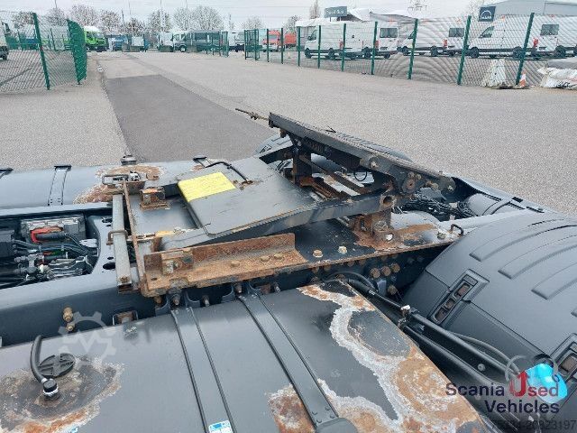 Volumen SZM Scania R 450 A4x2EB verstellbare Sattelplatte TOP!!!