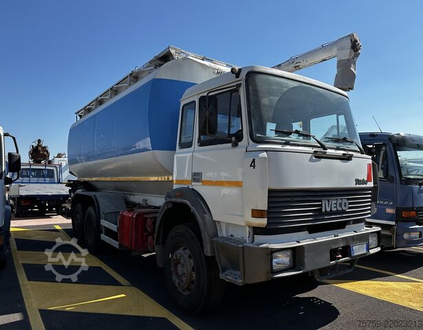 Silo truck Iveco 190.26 MENCI Granulat/Futter-Silo 30cbm