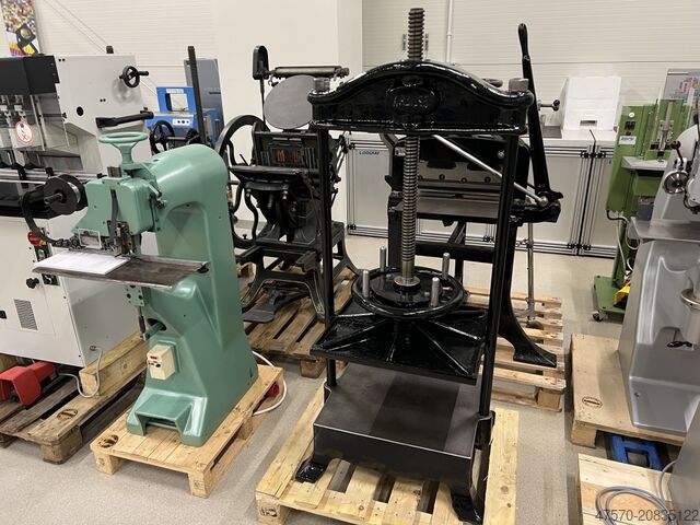 Buchbindereimaschine Karl Krause Large Bookbinding Press