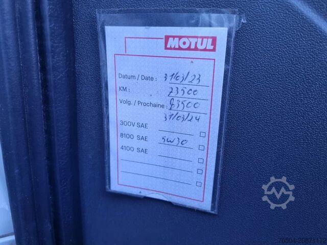 Flatbed double cab Iveco Daily 40C15 3.0D Open laadbak DC 7 pers GVW 350...