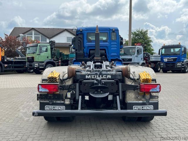 Roll-off tipper truck MAN TG-S 26.470 6x4 Abrollkipper kurzer Radstand