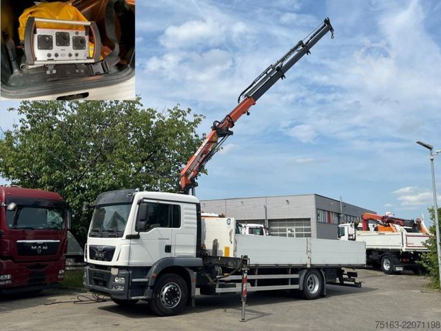 Flatbed truck MAN TG-M 18.340 4x2  Pritsche Kran Atlas 135.2+Funk