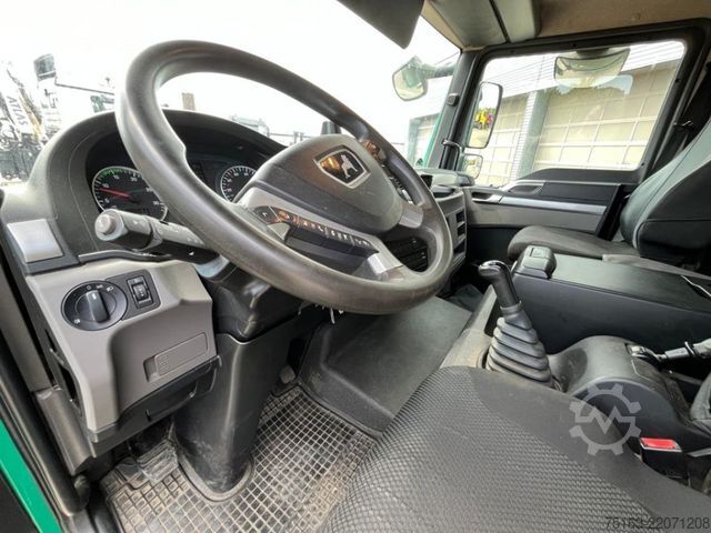 Tipper van MAN TG-L 8.190.4x2 BL 2-Achs Kipper Kran Hiab 078+Gr
