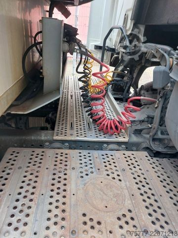 Standard tractor unit MERCEDES-BENZ Actros 18-45 Stream Space-MP4-ACC
