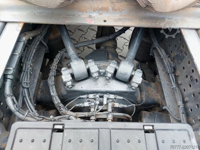 Standard tractor unit MERCEDES-BENZ Actros 18-45 Stream Space-MP4-ACC
