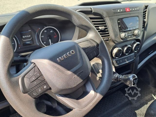 Panel van IVECO DAILY 35S16 - 4100
