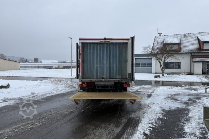 Kühlkoffer-LKW Mercedes-Benz Atego 1022 4x2 Kühlkoffer+HB / Swiss-Vehicle