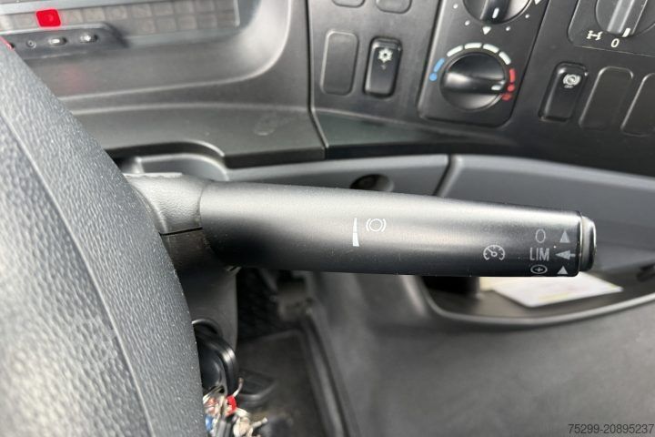 Kühlkoffer-LKW Mercedes-Benz Atego 1022 4x2 Kühlkoffer+HB / Swiss-Vehicle