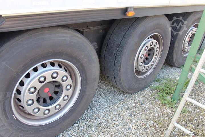 Reefer semitrailer Kögel semirimorchio frigorifero usato