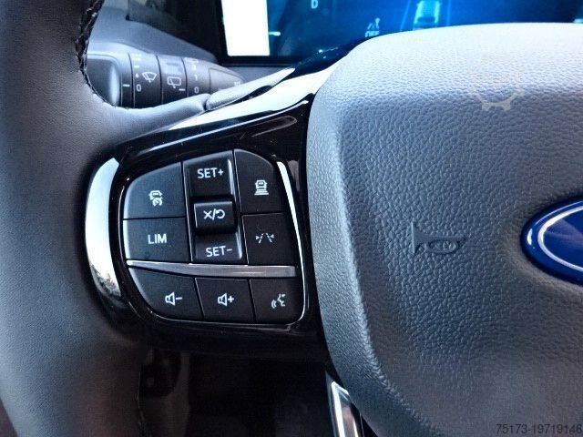 Minibus FORD Tourneo Custom 320L1 Titanium 4x4 Autom Kam Navi