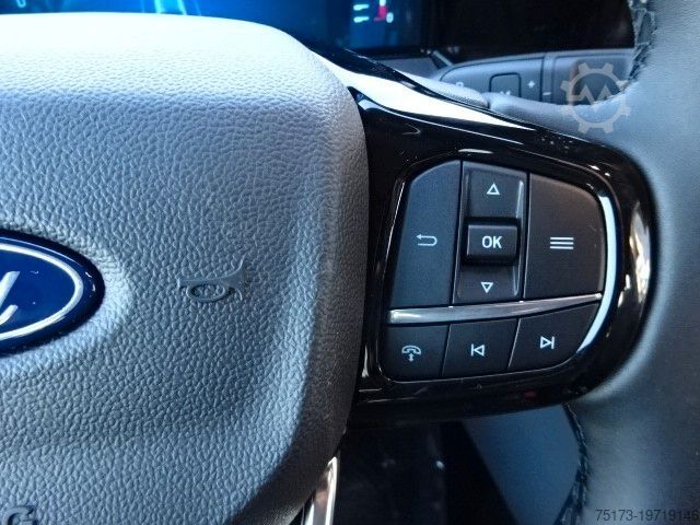 Minibus FORD Tourneo Custom 320L1 Titanium 4x4 Autom Kam Navi