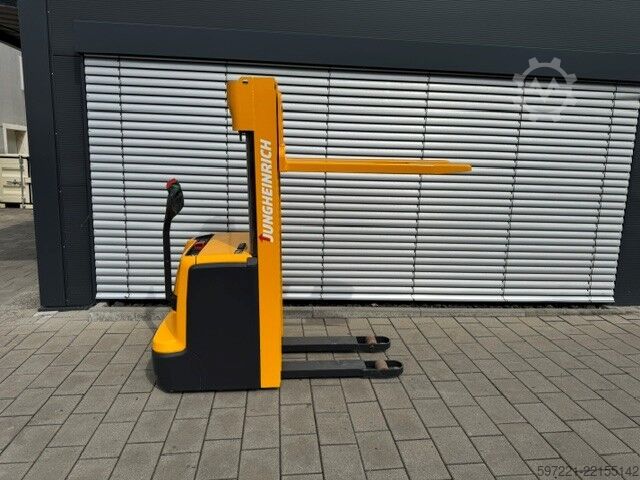 Pallet Stackers Jungheinrich EJC 216