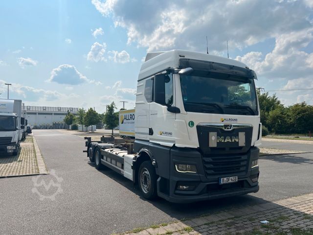 Swap body truck MAN TGX 26.470 6x2 Multi / BDF / Retarder/ Liftachse