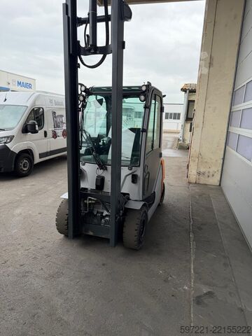 LPG Forklifts Still RX70-25T