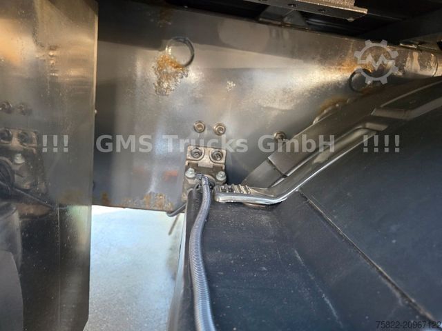 Flatbed truck VOLVO FH 500 / 6X2 / I Shift / Atlas Kran / Lenkachse