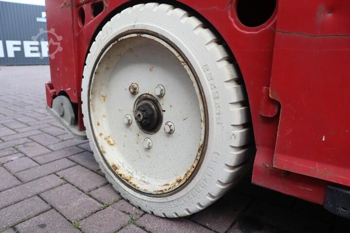 Scissor lift PB Lifttechnik S225-12ES Electric, 4x2 Drive, 22.5m Working Heigh