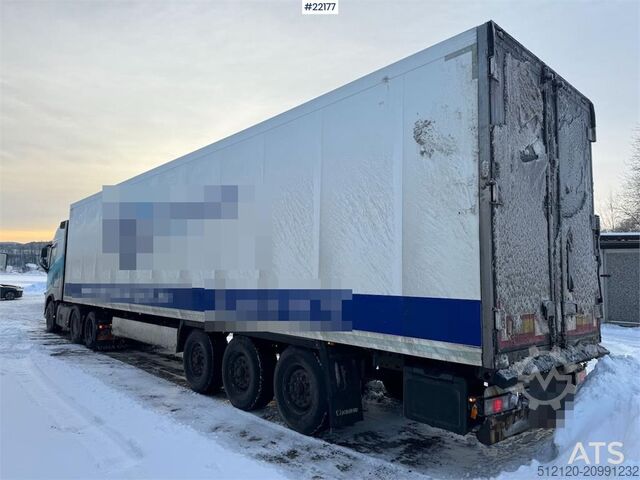 Krone box semi-trailer with Thermo King refrigeration un Krone box semi-trailer with Thermo King refrigeration un