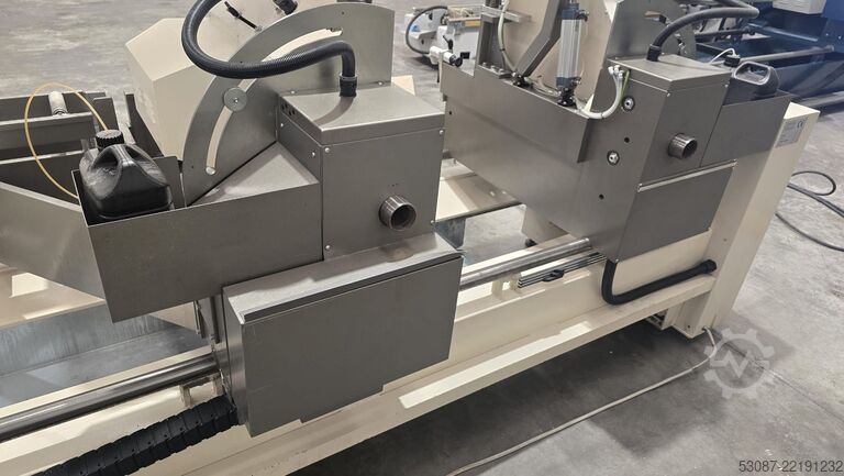 Double miter saw MECAL SW 453 Plug