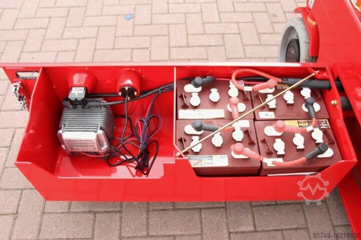 Scissor lift Magni ES1012E Electric, 10m Working Height, 450kg Capaci