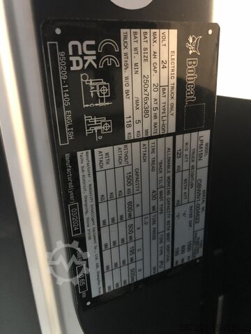 Electric Pallet Trucks Bobcat LPM15N