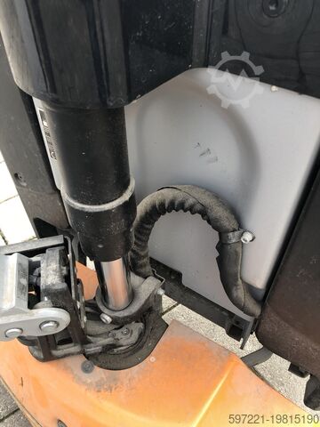 Electric Pallet Trucks Still ECH15/LIION