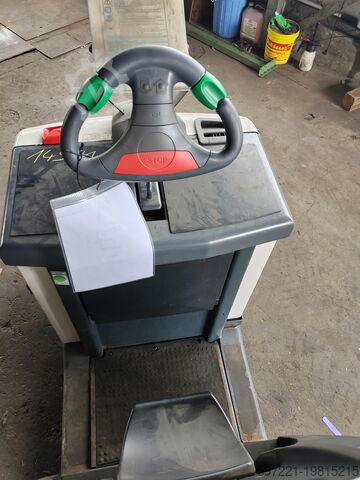 Tow Tugs Jungheinrich EZS 330