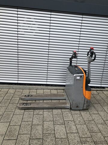 Electric Pallet Trucks Still EXU16 mit Waage